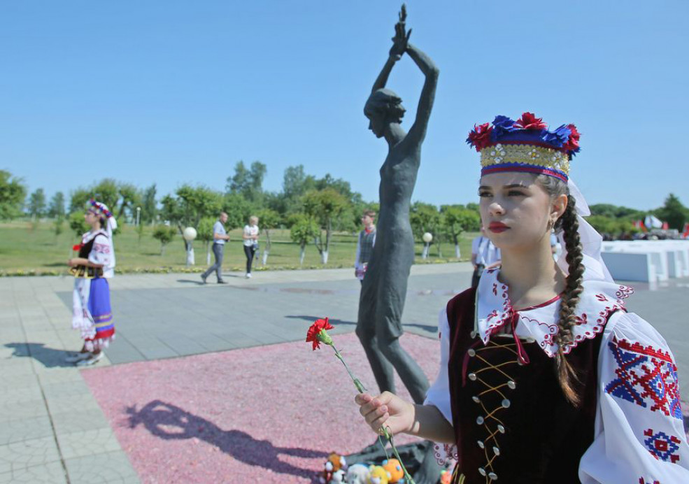 В Красном Береге прошел митинг, посвященный Международному дню защиты детей

