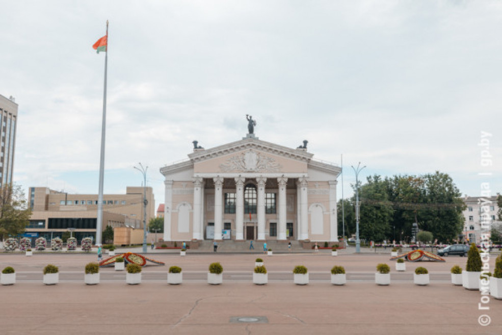 Новости драмтеатра на сентябрь. Старт сезона начнется с премьерных спектаклей Новости драмтеатра на сентябрь. Старт сезона начнется с премьерных спектаклей