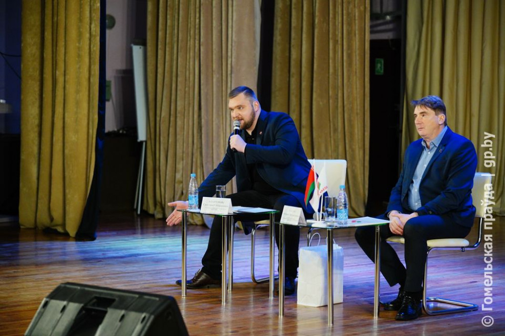 В Гомеле прошли диалоговые площадки проекта «Будь в теме»